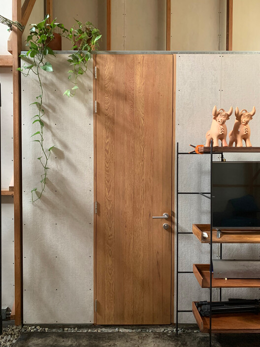 Obra Habitada en Huayruro / INSITU oficina de arquitectura - Fotografía interior, Madera
