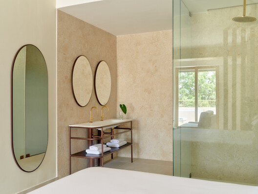 Kimpton Las Mercedes / Moneo Brock Studio - Fotografía interior, Madera, Iluminación, Baño