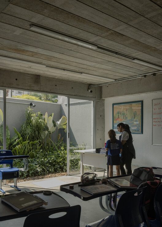 Colegio São Sabas / Guido Otero Arquitetura - Fotografía interior, Sillas