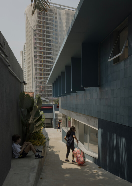 Colegio São Sabas / Guido Otero Arquitetura - Fotografía interior, Escaleras, Concreto