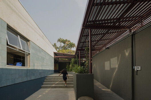 Colegio São Sabas / Guido Otero Arquitetura - Fotografía interior, Escaleras, Concreto