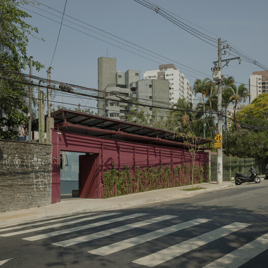 Colegio São Sabas / Guido Otero Arquitetura - Fotografía exterior, Concreto
