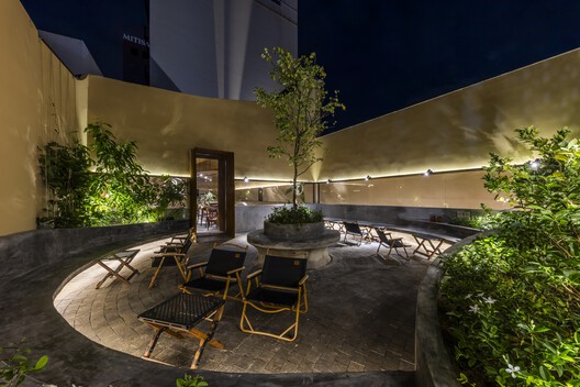 Phe La Da Nang Cafe / 6717 Studio - Exterior Photography