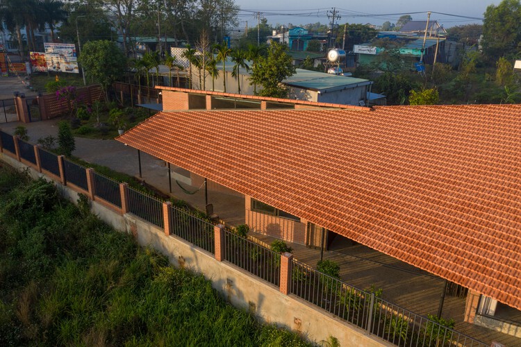 Casa Nha Xuan Tay / G+ Architects - Fotografia de Exterior, Madeira