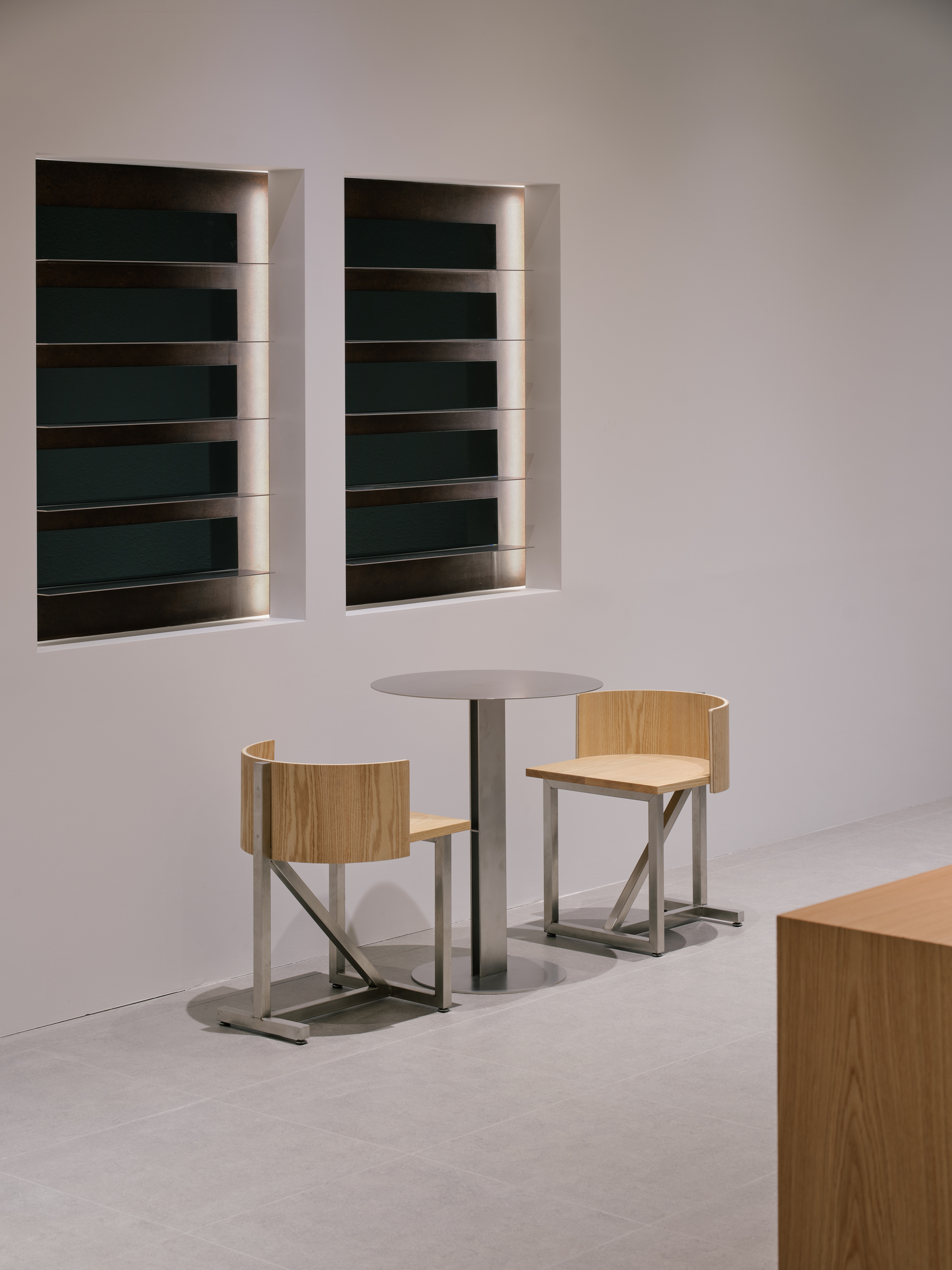 画廊 Center Coffee Eastpole 咖啡厅 / KKOL Studio - 5