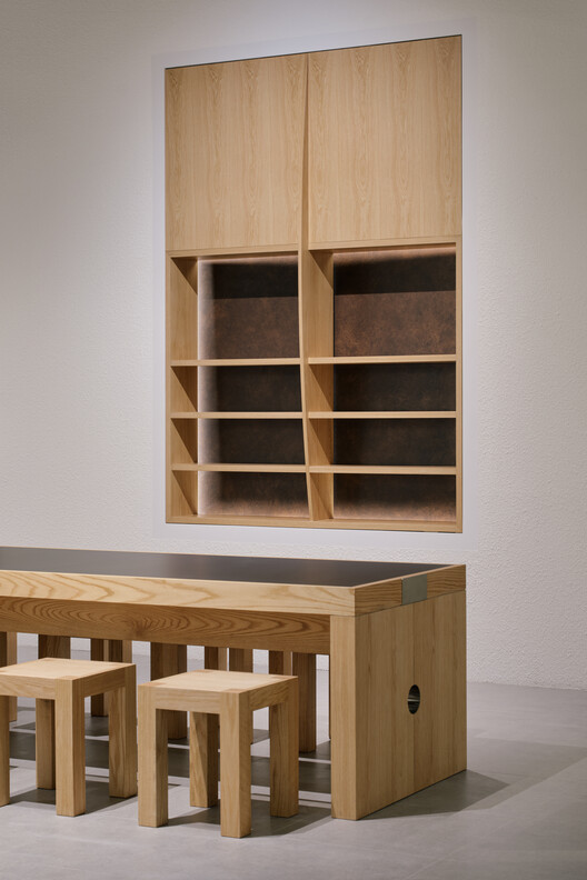 Center Coffee Eastpole 咖啡厅 / KKOL Studio - 室内图, 壁橱, 木头, 隔断