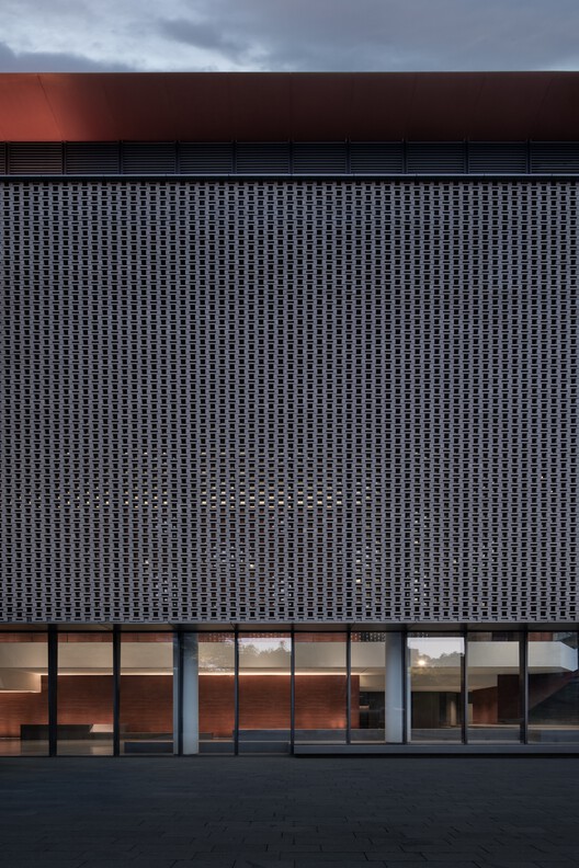 Renovation & Expansion of Sichuan University Museum / CSWADI - Exterior Photography