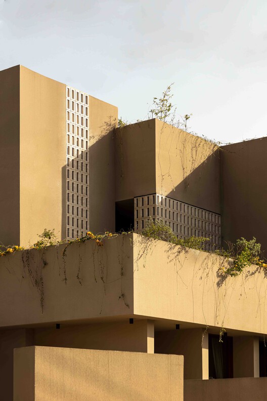 Casa Ekasham / Portal 92 - Imagem 5 de 40