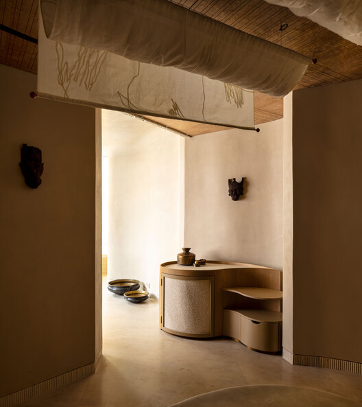 Casa Ekasham / Portal 92 - Imagem 8 de 40