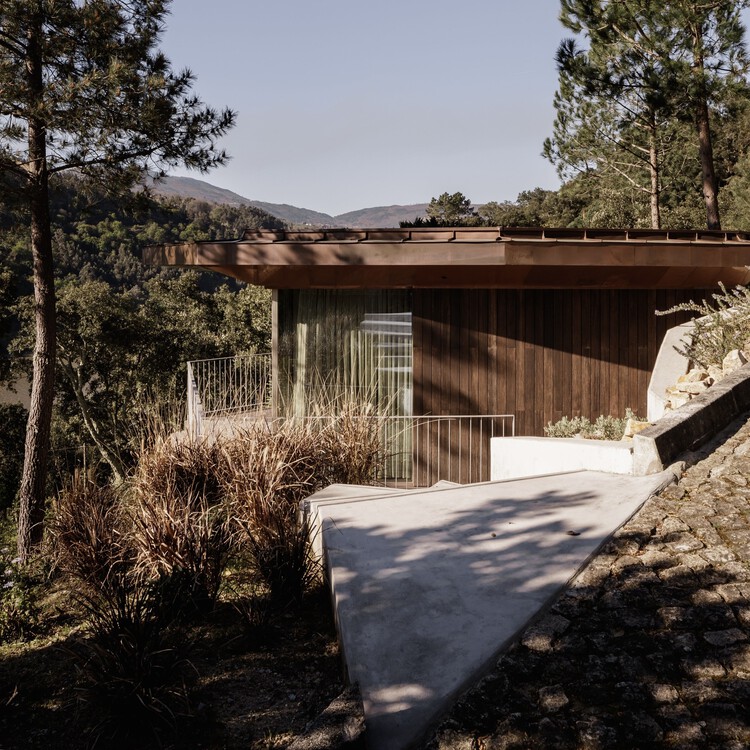 House Douro Wood / MJARC Arquitectos - Houses
