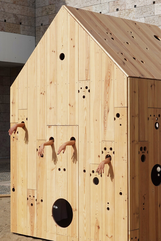 Casa Esquiça (9/10) / Os Espacialistas - Imagem 3 de 12