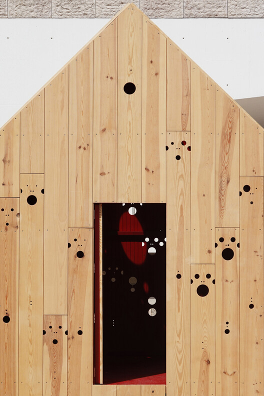 Casa Esquiça (9/10) / Os Espacialistas - Imagem 5 de 12