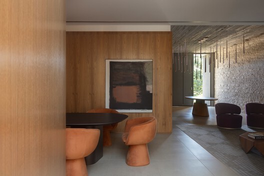 Casa G+B / Mariana Orsi Arquitetura + Design - Fotografía interior, Madera, Iluminación, Mesas, Sillas