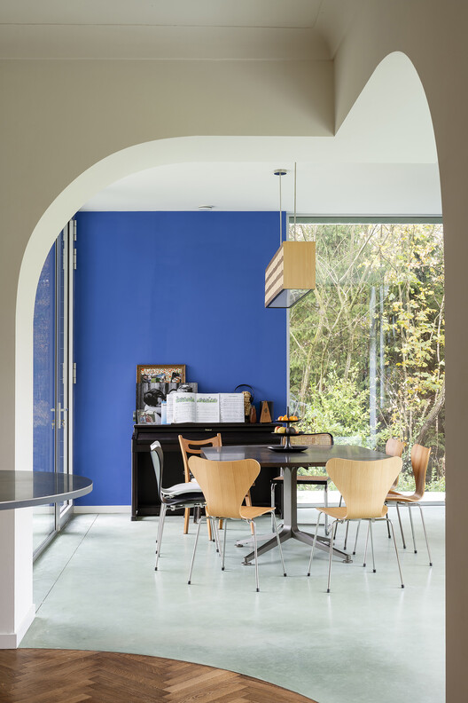 Sofie House / MADAM architectuur - Interior Photography, Wood, Chair, Lighting, Table