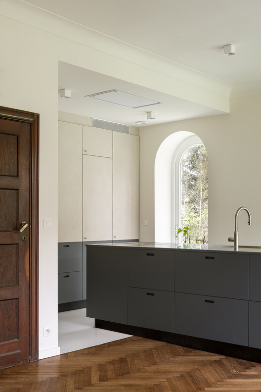 Sofie House / MADAM architectuur - Interior Photography, Wood, Countertop, Kitchen, Door