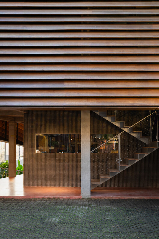 Restaurante Set N Rise Bali / Studio Kota Architecture - Imagen 8 de 30