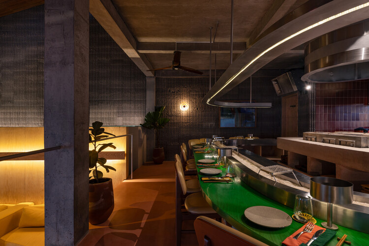 Restaurante Set N Rise Bali / Studio Kota Architecture - Fotografía interior, Comedor