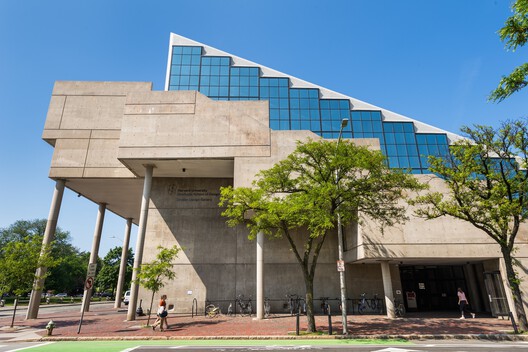 Forming a Distinct Identity: How Brutalism Shaped American Architecture Education - Image 11 of 17