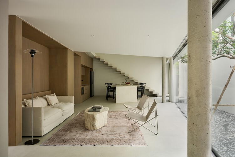 Casa T / SSAA - Fotografía interior, Sala de estar, Sillas