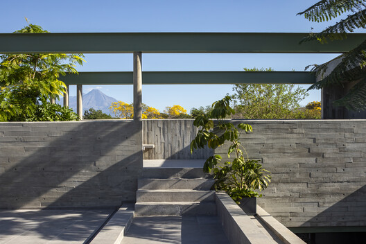 Taller Di Frenna Arquitectos / Di Frenna Arquitectos - Fotografía exterior, Madera, Concreto, Fijación Vigas