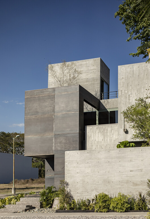 Taller Di Frenna Arquitectos / Di Frenna Arquitectos - Fotografía exterior, Concreto