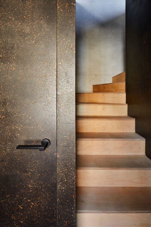 Apartment with a Mezzanine / Office Ten Architecture - Interior Photography, Stairs, Wood