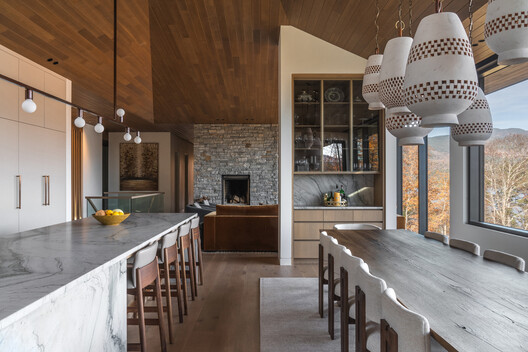 La Flèche Residence / MU Architecture - Interior Photography, Kitchen, Wood, Countertop, Lighting, Table, Chair