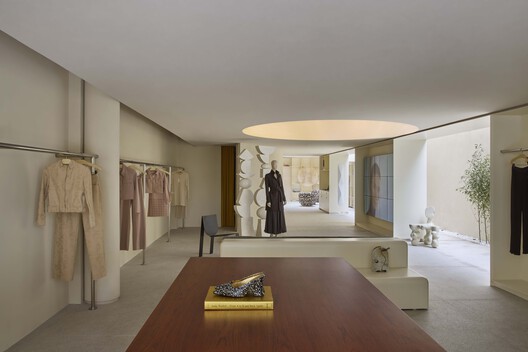 Lafort Flagship Studio / Luciano Dalla Marta Arquitetura - Fotografia de Interiores, Porta