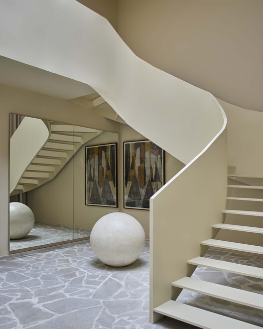 Lafort Flagship Studio / Luciano Dalla Marta Arquitetura - Imagem 9 de 22