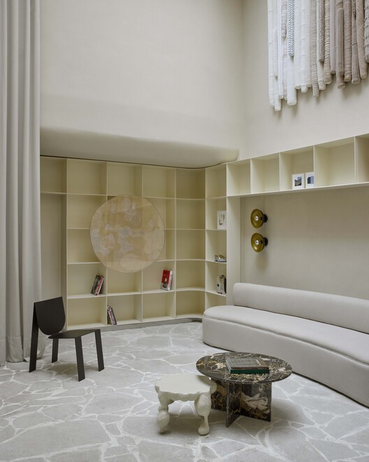 Lafort Flagship Studio / Luciano Dalla Marta Arquitetura - Fotografia de Interiores, Iluminação, Prateleira