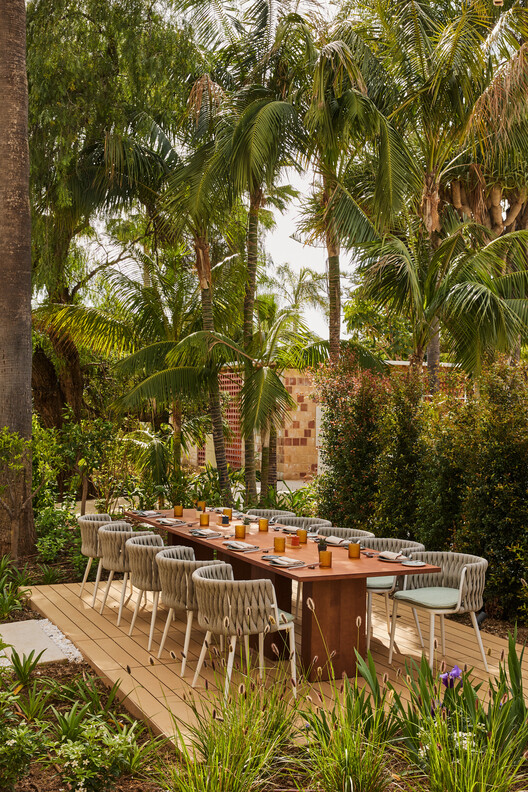 Kimpton Los Monteros Hotel / El Equipo Creativo - Fotografía exterior, Mesas, Sillas, Jardín, Patio