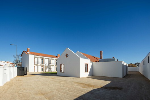 Rehabilitación Urbana del Barrio del Boneco / Adarq - André David, Arquitecto - Fotografía exterior, Fachada, Concreto