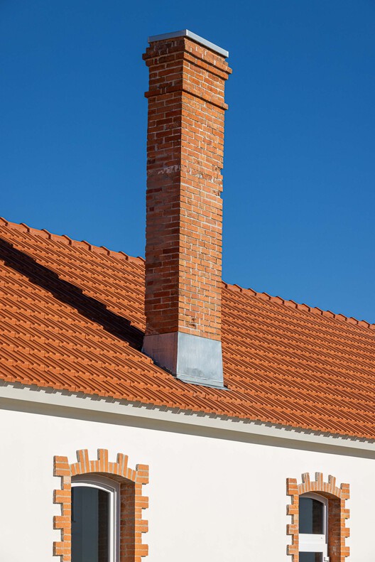 Rehabilitación Urbana del Barrio del Boneco / Adarq - André David, Arquitecto - Fotografía exterior, Ladrillo