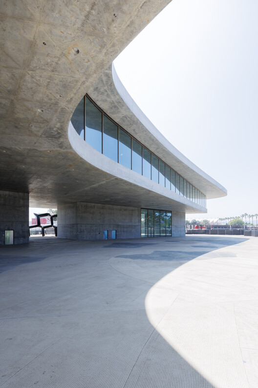 First Look at the LACMA David Geffen Galleries Designed by Peter Zumthor - Image 2 of 12