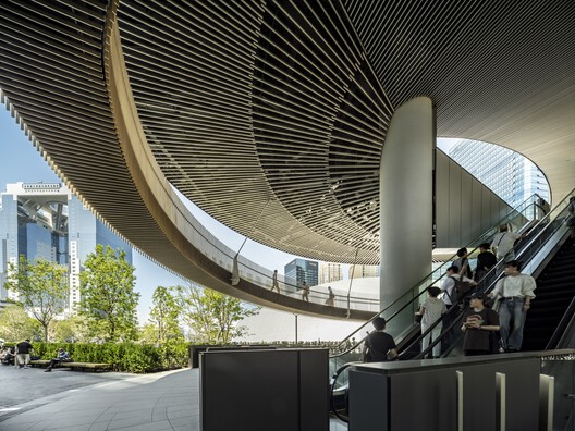Grand Green Osaka / GGN + Nikken Sekkei + Mitsubishi Jisho Design + Obayashi Corporation + Takenaka Corporation + SANAA - Interior Photography, Glass