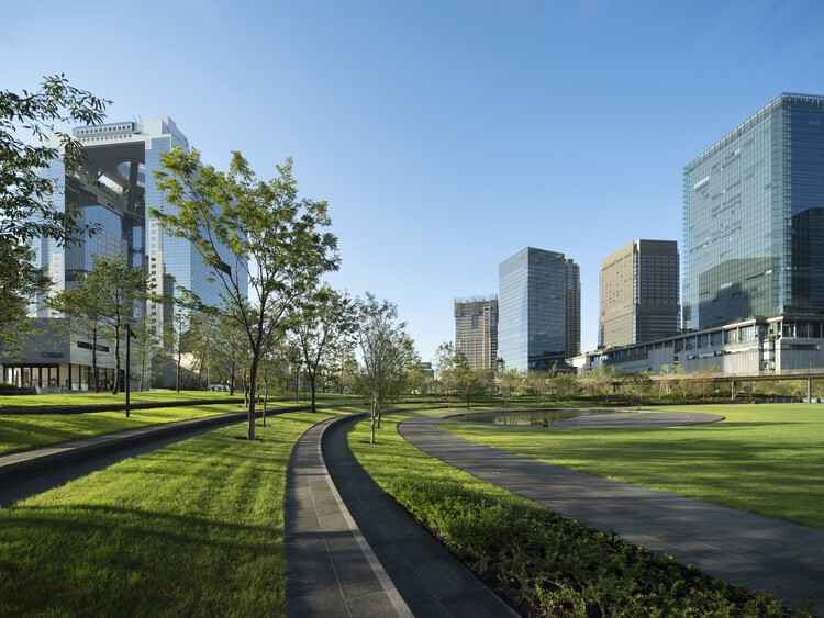 Grand Green Osaka / GGN + Nikken Sekkei + Mitsubishi Jisho Design + Obayashi Corporation + Takenaka Corporation + SANAA - Fotografia de Exterior, Urbano, Jardim
