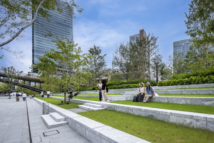 Grand Green Osaka / GGN + Nikken Sekkei + Mitsubishi Jisho Design + Obayashi Corporation + Takenaka Corporation + SANAA - Fotografia de Exterior
