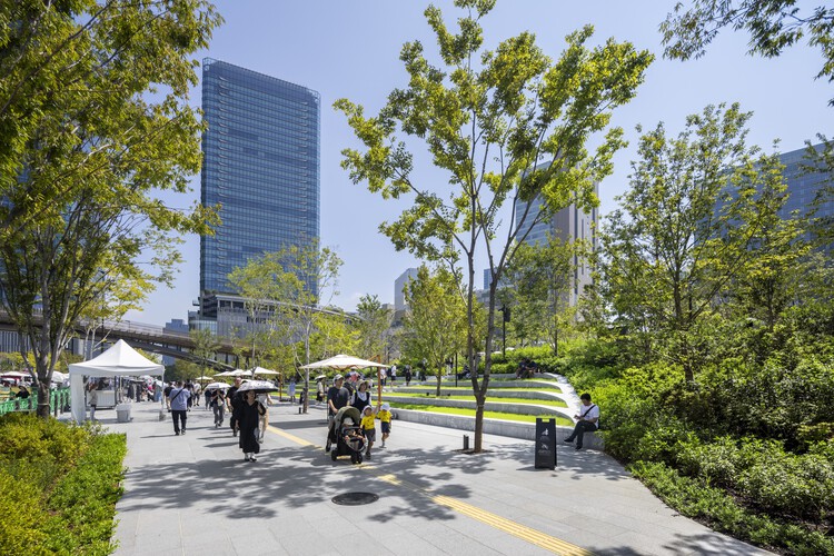 Grand Green Osaka / GGN + Nikken Sekkei + Mitsubishi Jisho Design + Obayashi Corporation + Takenaka Corporation + SANAA - Fotografia de Exterior