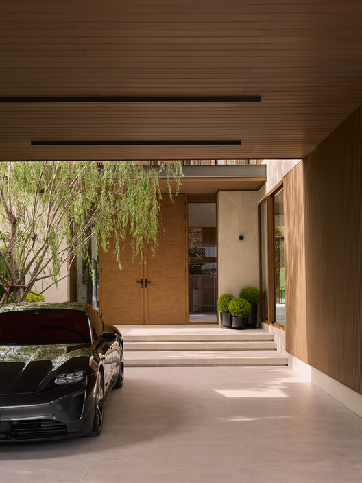 Casa Khun Atiruj / PAON Architects Co.,Ltd. - Fotografia de Interiores, Porta