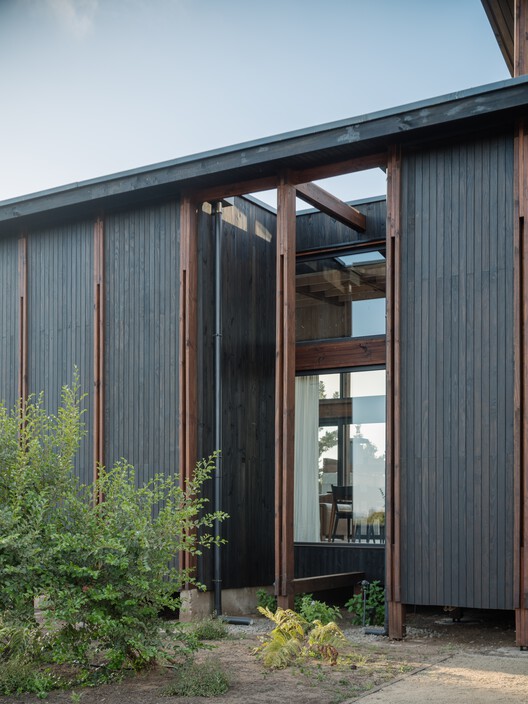 Los Pinos House / Espiral Arquitectos - Image 8 of 20