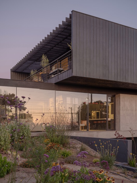 Casa CO / Estudio Base Arquitectos - Imagen 8 de 24