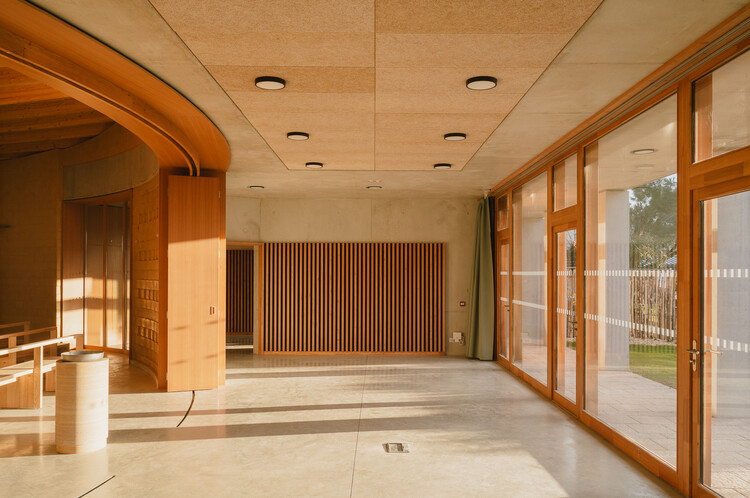 Igreja de Borderouge / studio.AQUI + Triptyque architectes - Imagem 8 de 27