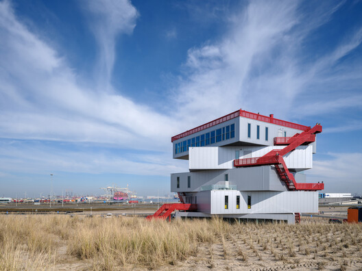 Architecture as an Invitation to Explore: 25 Visitor Centers Around the World - Image 3 of 28