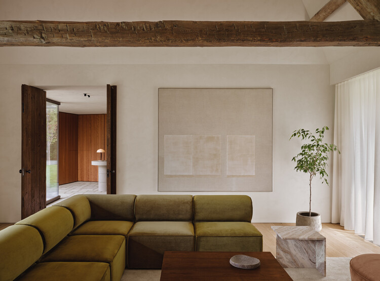 Residência BROM / Atelier Carle - Fotografia de Interiores, Sala de Estar, Madeira, Mesa, Sofá, Cadeira