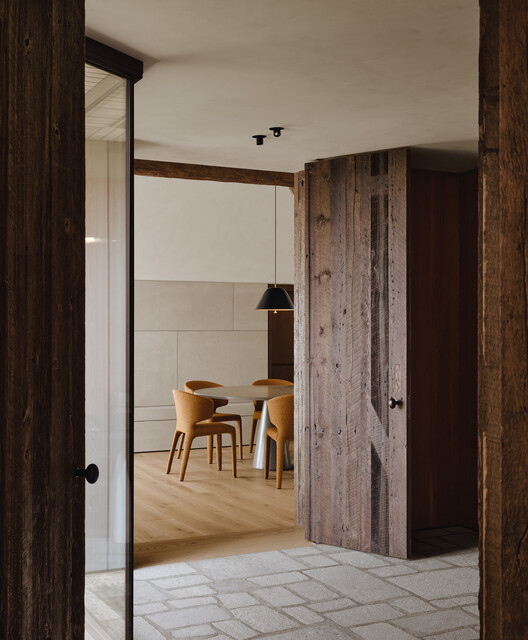 Residência BROM / Atelier Carle - Fotografia de Interiores, Madeira, Porta
