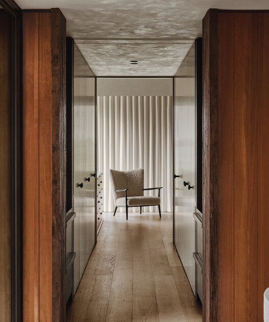 Residência BROM / Atelier Carle - Fotografia de Interiores, Madeira, Porta, Cadeira