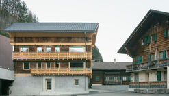 Residential Chalet Conversion into Administrative Building / Madeleine architectes