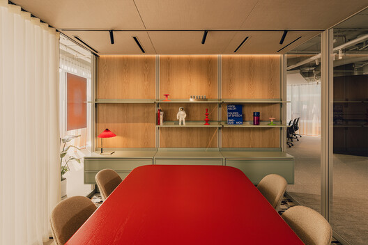 Mute Unveils Europe’s First Fully Adaptable Office in Warsaw - Image 7 of 10