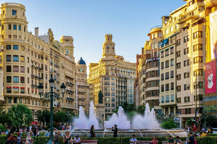 Cooling the City: How European Cities are Adapting to Extreme Heat - Image 5 of 11