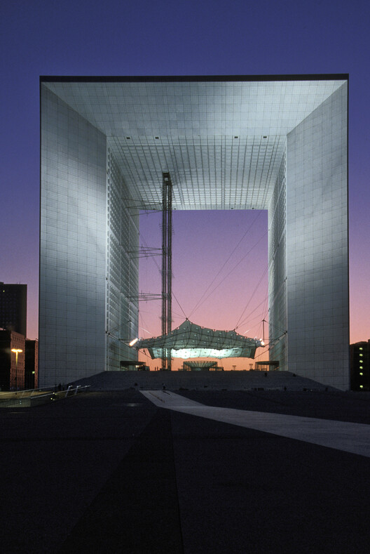 Architecture and Light Between Documentation and Emotion: In Conversation with the Photographer Thomas Mayer - Image 11 of 28